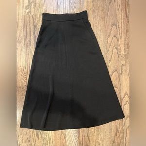 Aritzia Wilfred midi black skirt with pockets
